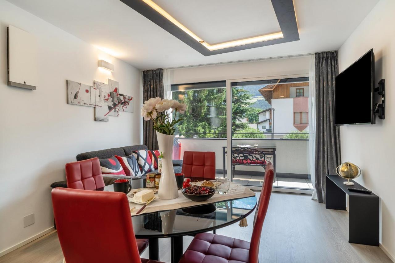 Apartment Il Cuore Rosso Naturns Exterior photo