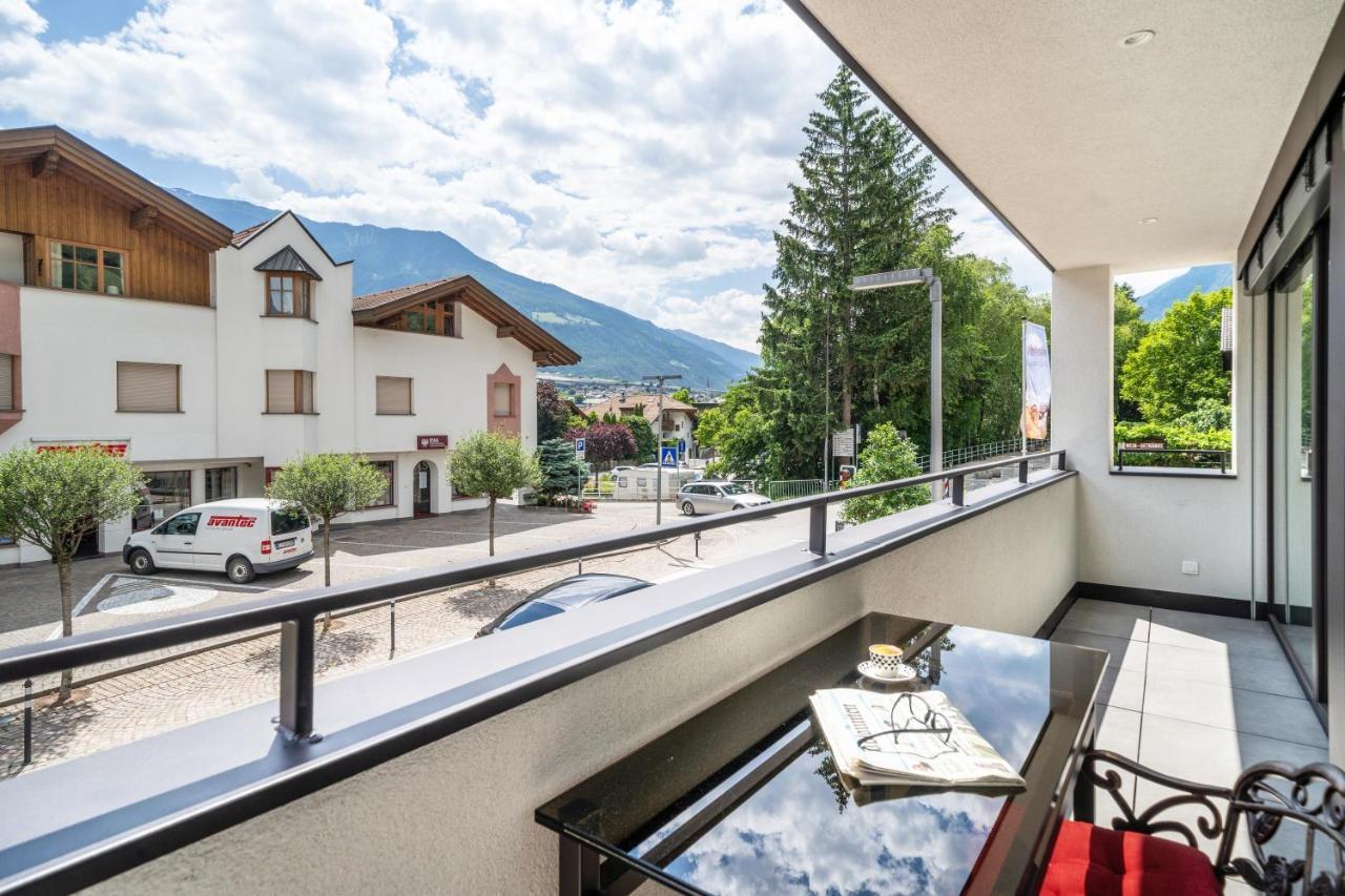 Apartment Il Cuore Rosso Naturns Exterior photo