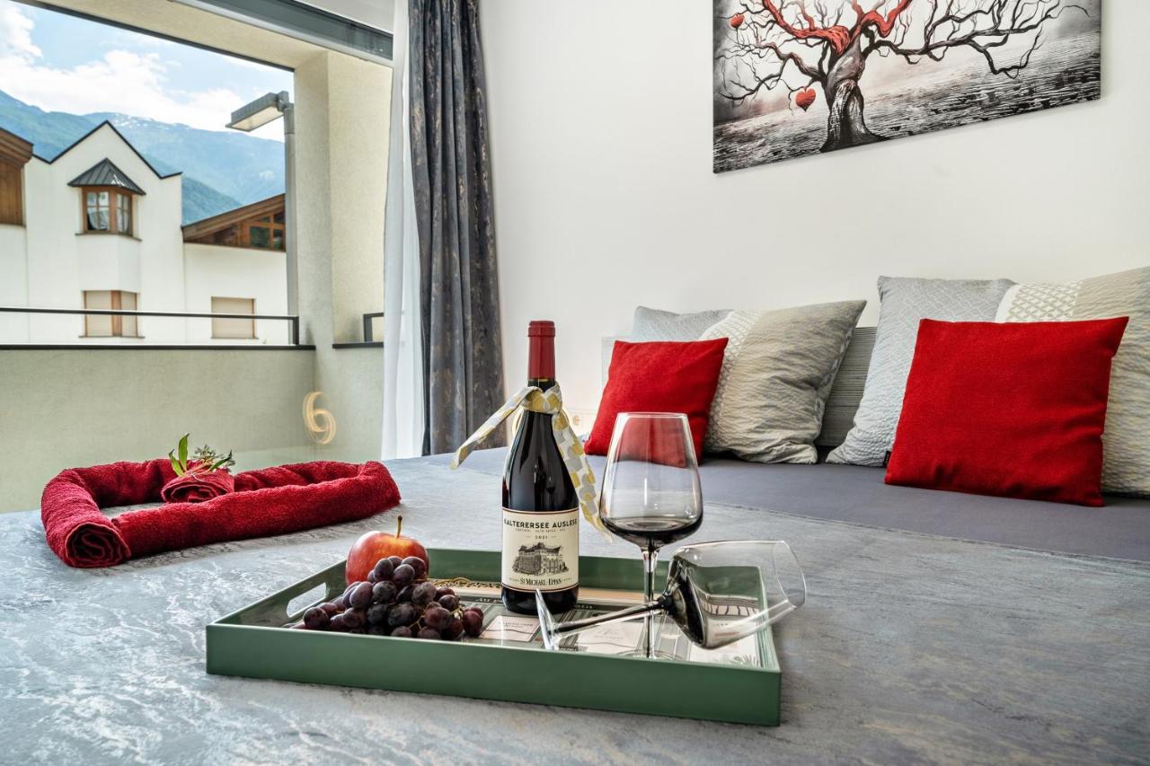 Apartment Il Cuore Rosso Naturns Exterior photo